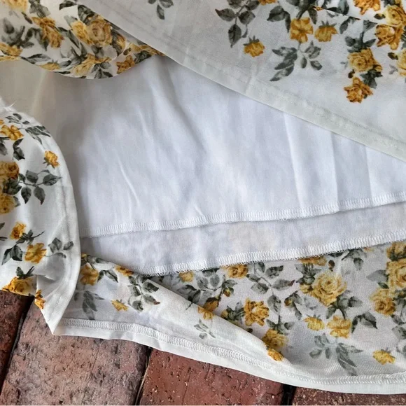 Siren Lily Floral Dress with Yellow Accents - Picture 6 of 8